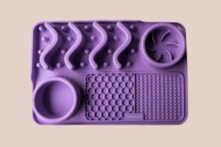 Tapis De Léchage Pour Chien Eat, Snack & Lick -Produits Chien Chat Magasin 894dde96a68ceb09618674bbd06a396b71adea4b