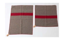 Couverture En Laine Recyclée Ansel Duepuntootto 15 Couverture En Laine Recyclée Ansel Duepuntootto -Produits Chien Chat Magasin ansel red wool blanket cc8de865 e404 40c5 ba6e a2330f54b23c