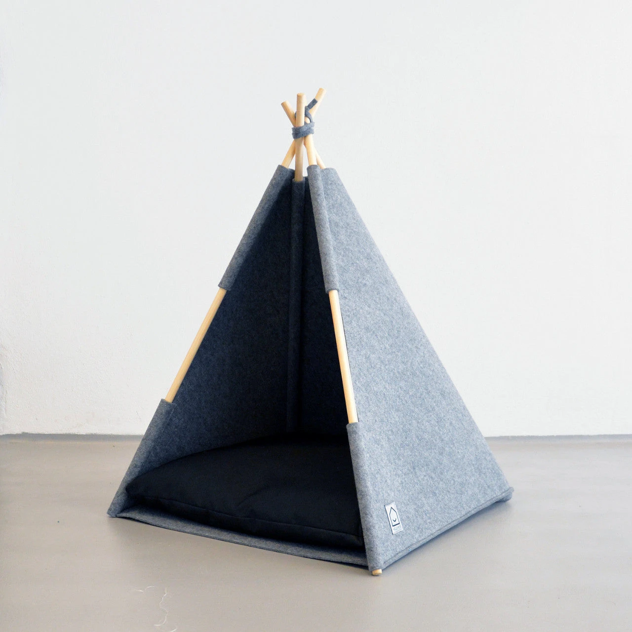 Tipi En Laine Feutrée 5 Tipi En Laine Feutrée – Image 3