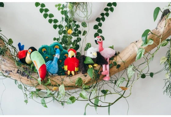 PLAY Peluche Flora Le Flamant Rose 6 PLAY Peluche Flora Le Flamant Rose – Image 4